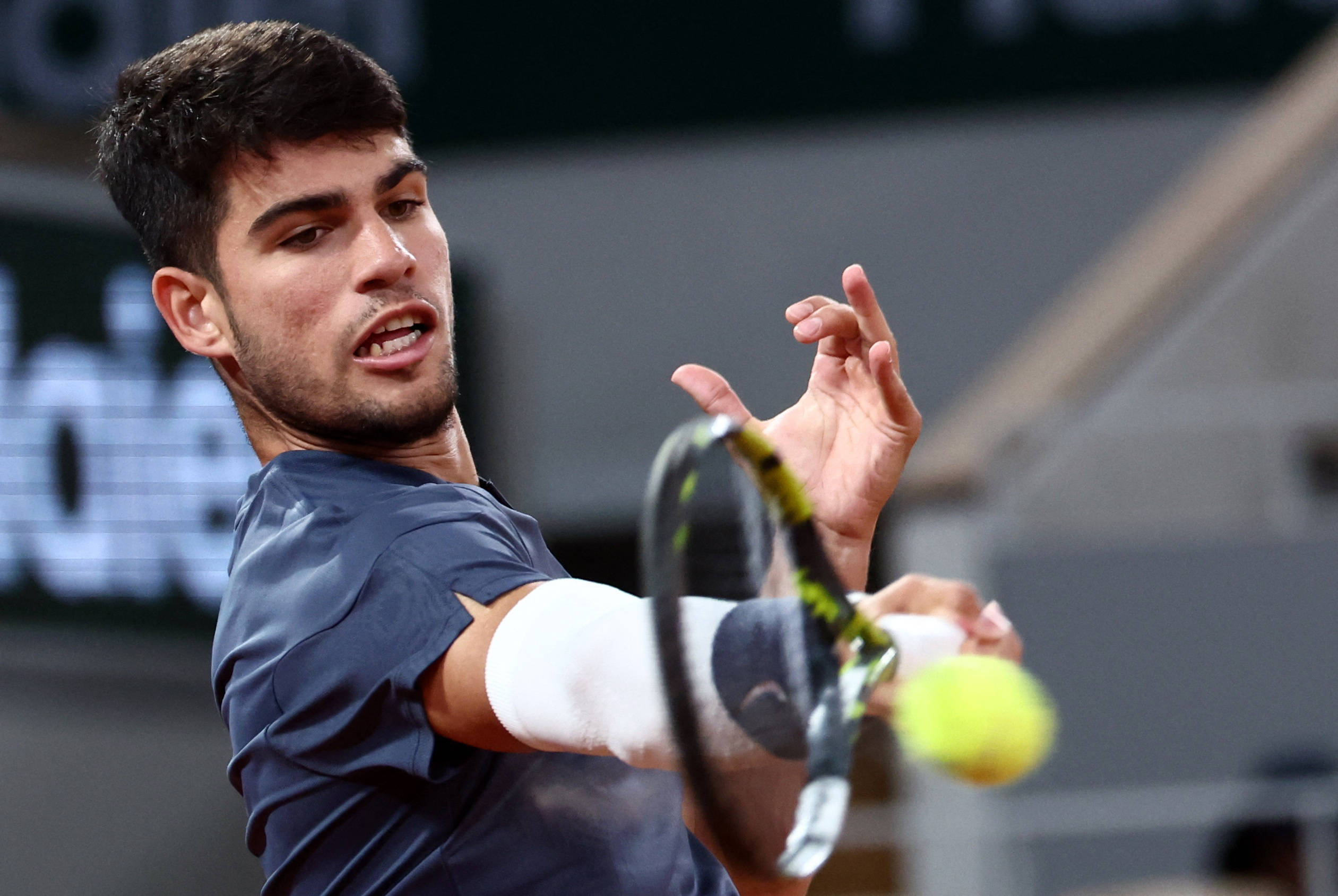 员位置因此 员位置因此