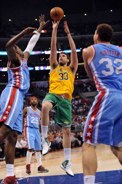 弱侧手递手 弱侧手递手